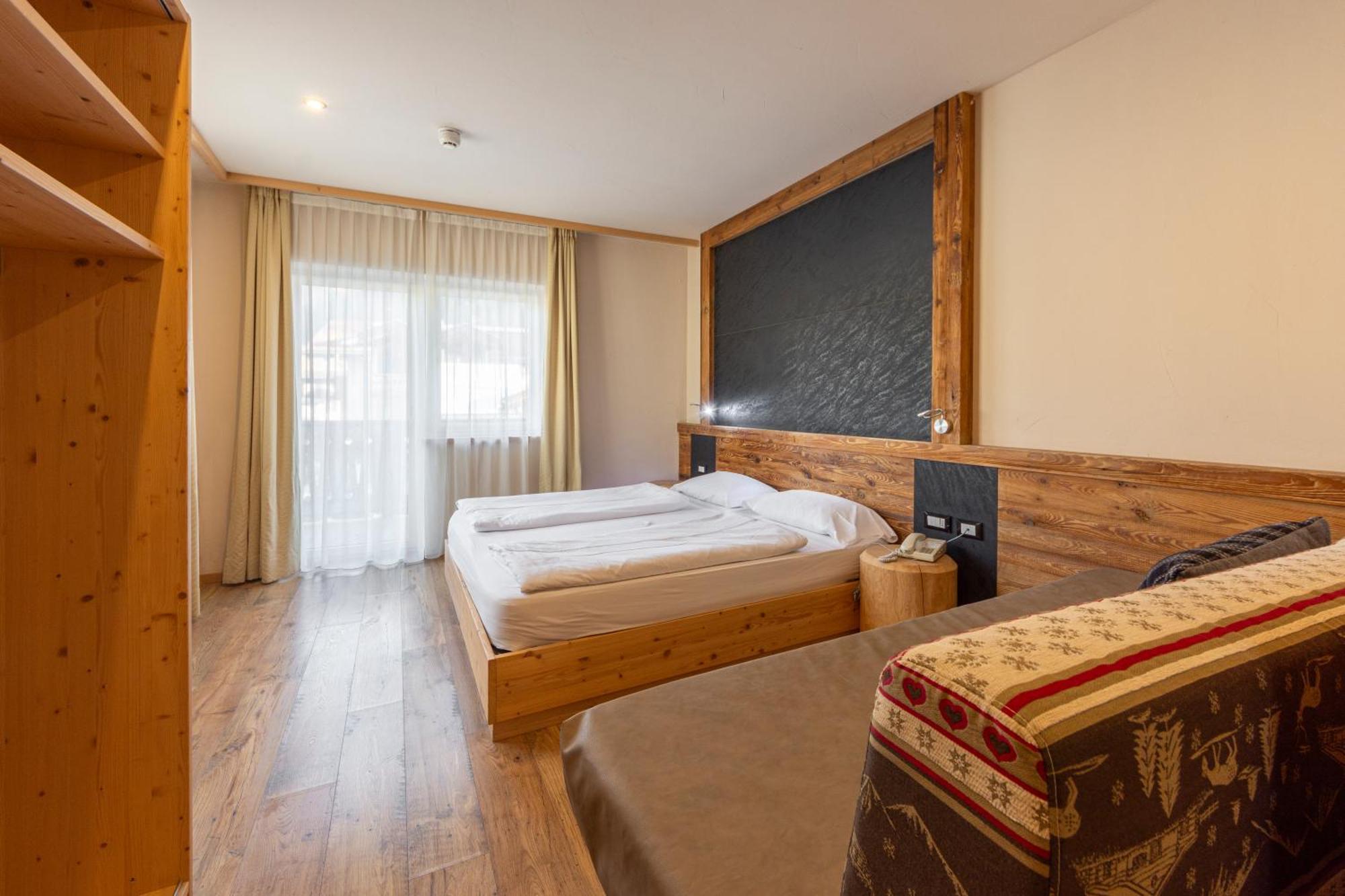 Park Hotel Avisio سوراغا المظهر الخارجي الصورة