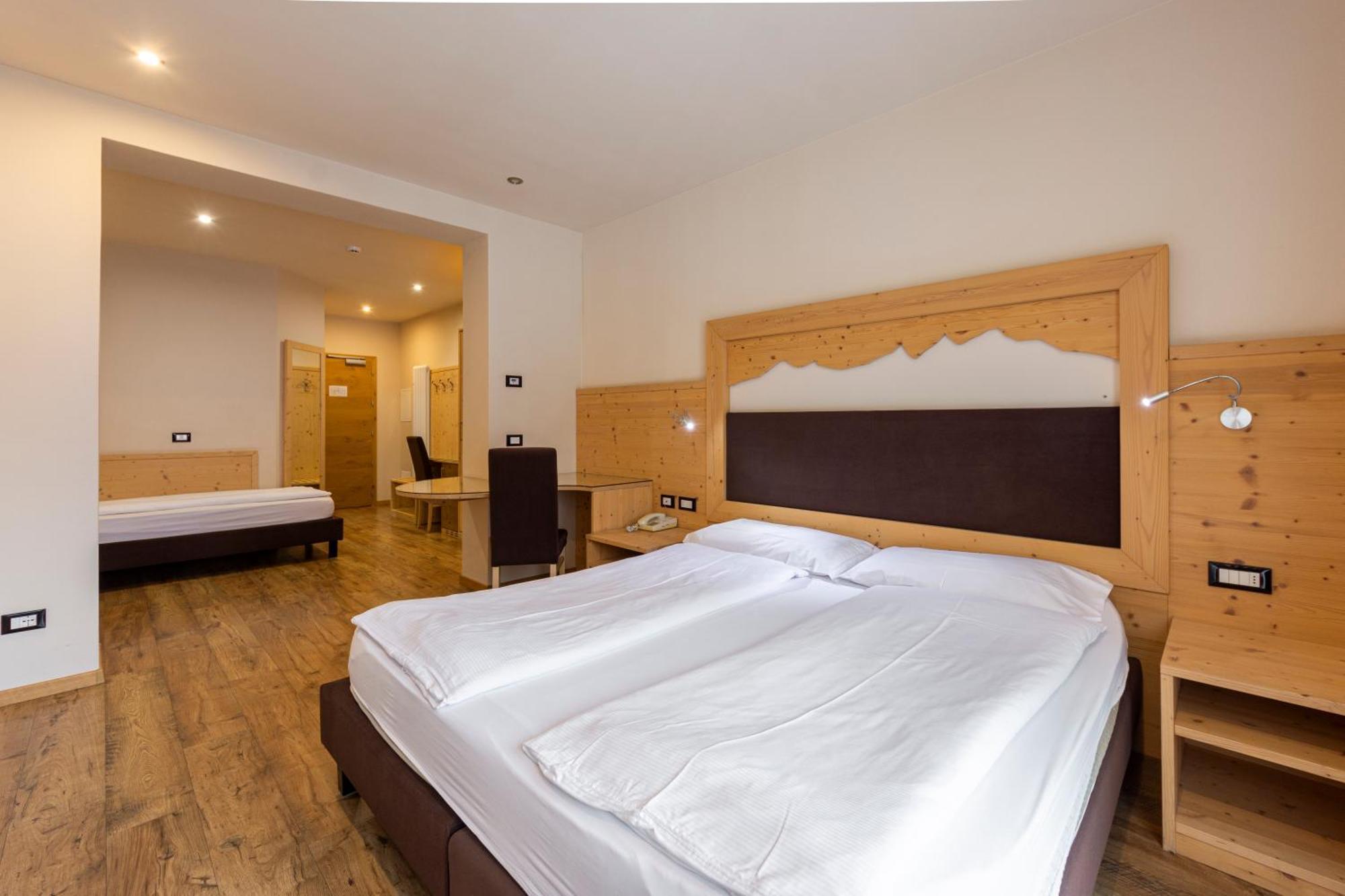Park Hotel Avisio سوراغا المظهر الخارجي الصورة